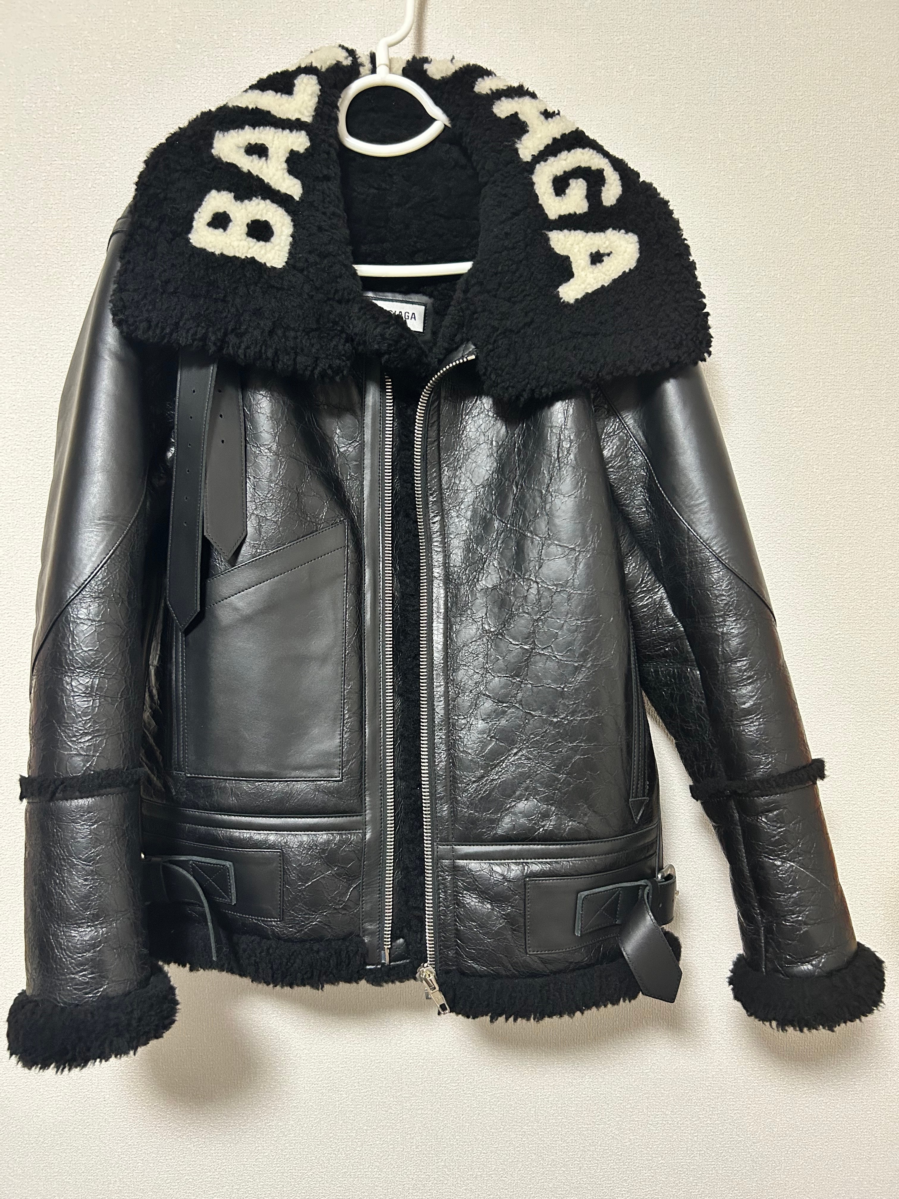 未使用級 BALENCIAGA ムートンロゴ ジップ レザー ボンバージャケット 未使用に近い】BALENCIAGA ムートンロゴ ジップ レザー ボンバー