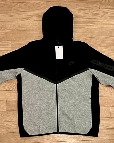NY直輸入・新品 Nike テックフリース フルジップパーカー&ジョガーパンツ