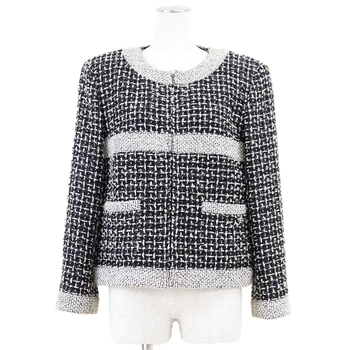 【美品】CHANEL シャネル ツイードジャケット P57217 メタリック ノーカラー ジップアップ ウール混 ストレッチ アウター レディース サイズ 44 ブラック ホワイト 黒 白 フランス製 カール・ラガーフェルド期