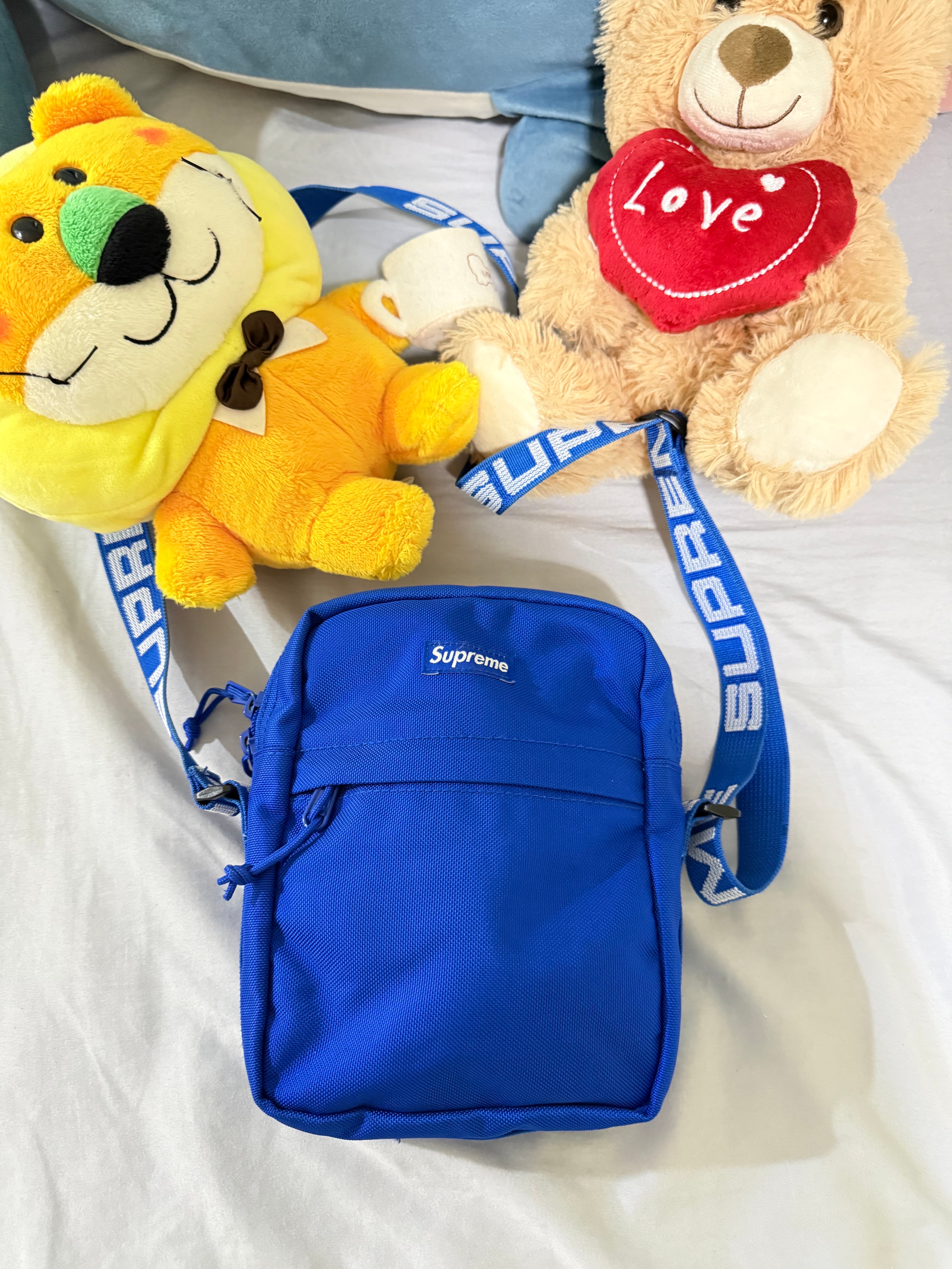 Supreme 18SS Shoulder Bag "Blue"