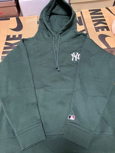 Kith x The New York Yankees Williams III Hoodie "Stadium"