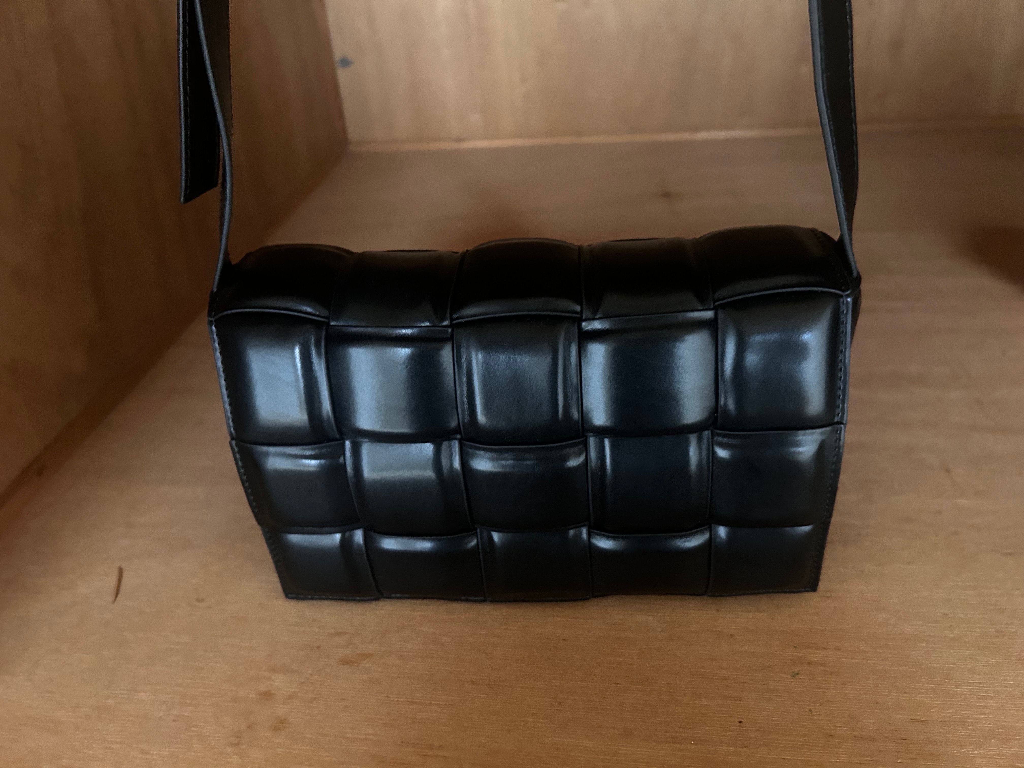 【美品未使用】LOEWE ブラック ケース スウェード　箱有 極美品 LOEWE ロエベ マルチポケット ミリタリー フード コート