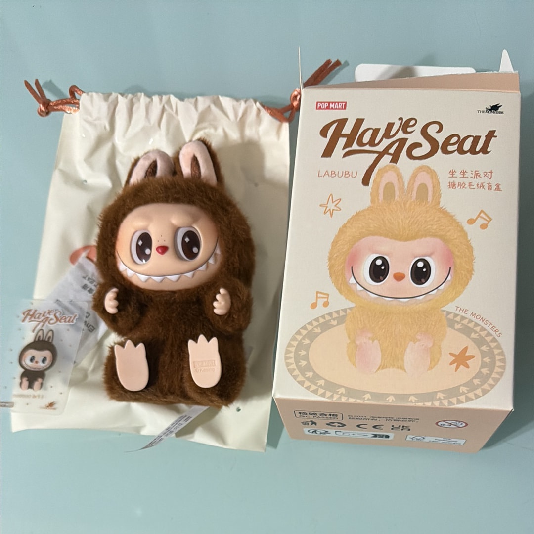 POP MART THE MONSTERS (LABUBU) Have a Seat Plush Series DUODUO (Secret)