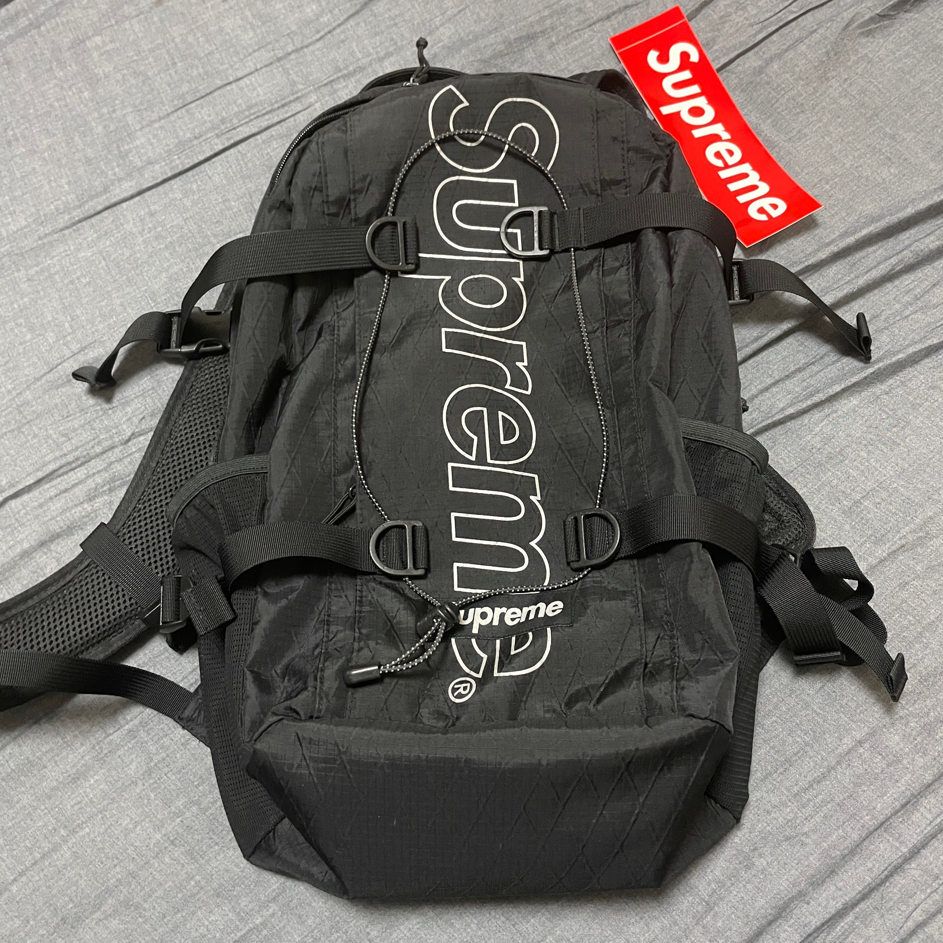 Supreme 18FW Backpack "Black"