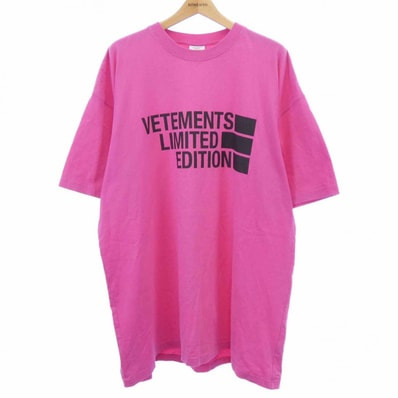 ヴェトモン VETEMENTS UE51TR810P Tシャツ