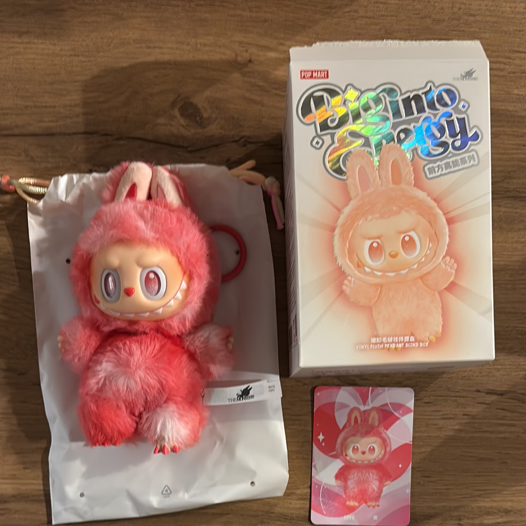 POP MART THE MONSTERS (LABUBU) Big into Energy Series Plush Pendant LOVE