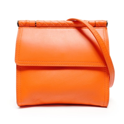 ボッテガヴェネタ BOTTEGAVENETA イントレチャート ショルダーバッグ【中古】