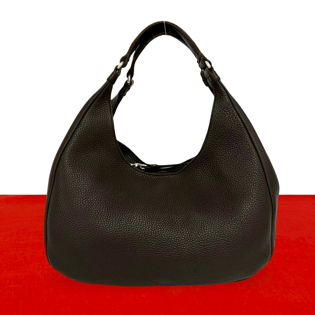 BOTTEGA VENETA ボッテガヴェネタ イントレチャート レザー ショルダーバッグ ブラウン
 55246