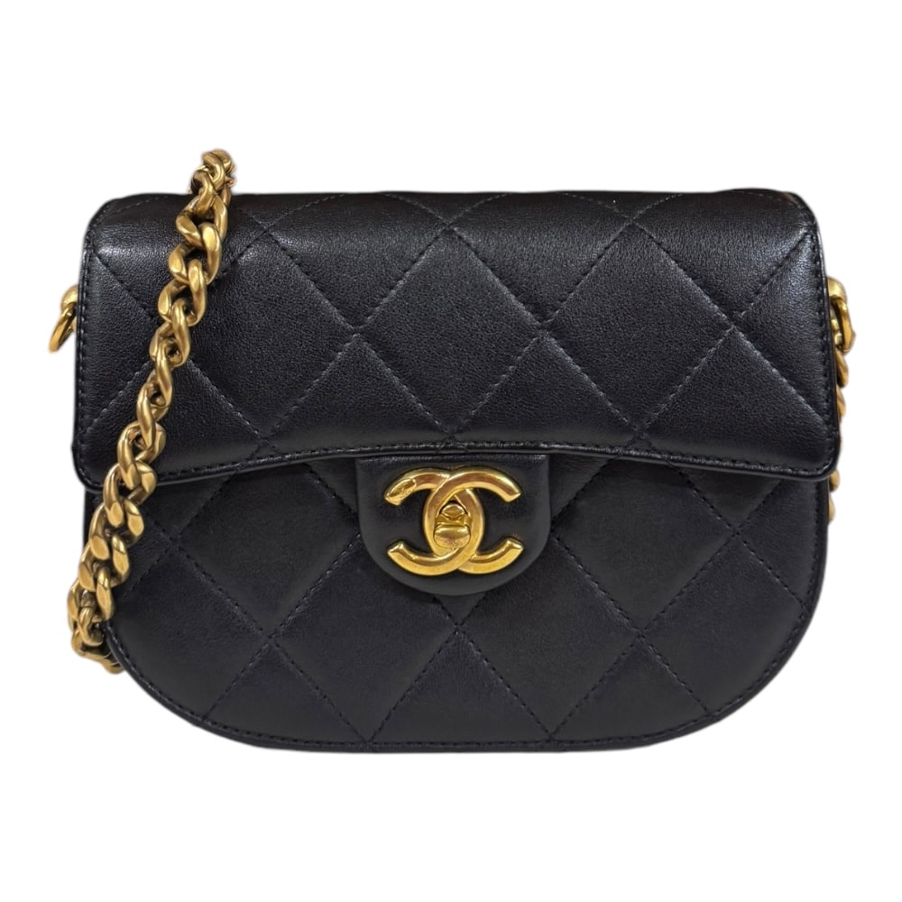 シャネル マトラッセ ショルダーバッグ レザー ブラック レディース CHANEL 中古