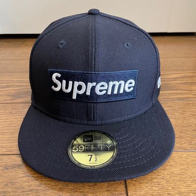 Supreme World Famous Box Logo New Era® "Navy"