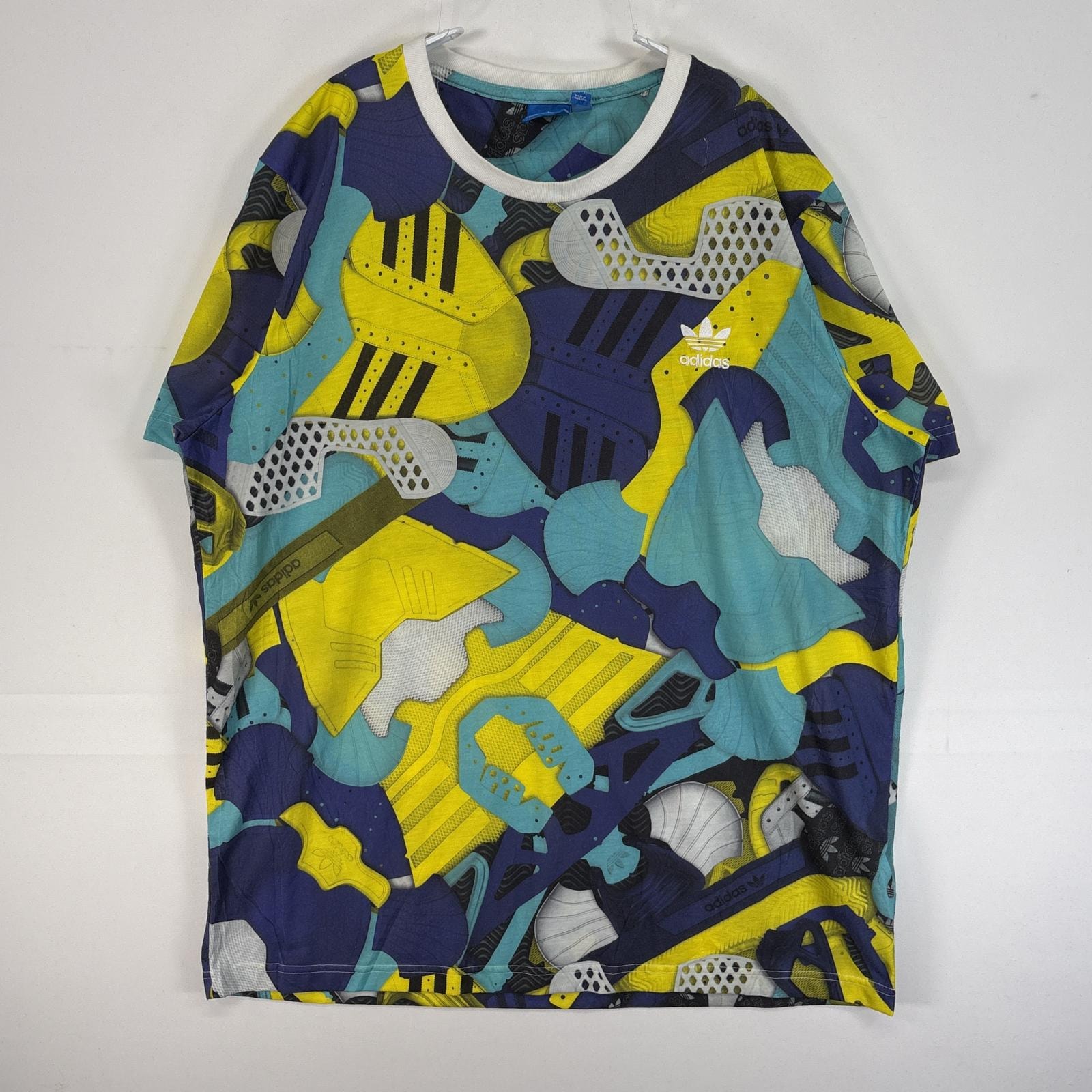 古着 アディダス adidas 半袖Tシャツ トレフォイル ロゴ 刺繍 大きいサイズ スニーカー パターン 4XO マルチカラー 総柄 メンズ