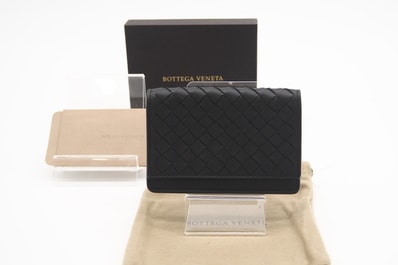 極美品 BOTTEGAVENETA ボッテガヴェネタ イントレチャート レザー ボタン付 カードケース 133945 カードケース ブラック レザー レディース