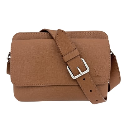 LOUIS VUITTON ルイヴィトン ショルダーバッグ LVアエログラム ボーディング・メッセンジャー 肩掛け 斜め掛け M25981 レザー ブラウン 茶 シルバー金具 メンズ 美品【中古品】