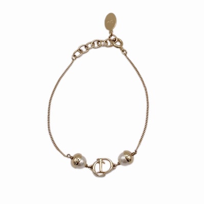 Dior ディオール CDロゴパール ブレスレット
バングル メタル 18cm ゴールド レディース
【中古】
