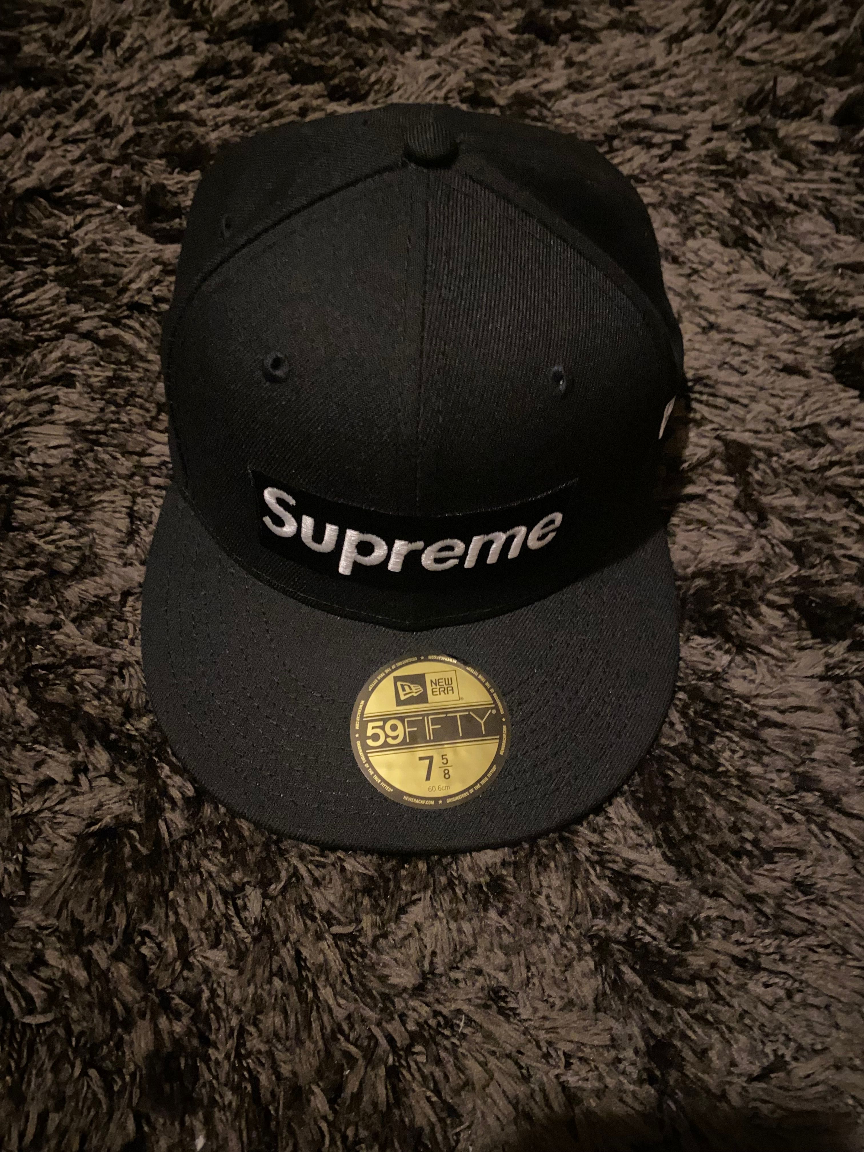 Supreme Champions Box Logo New Era® "Black"