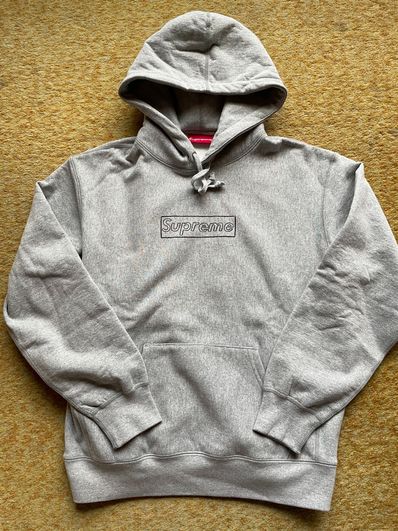 Supreme KAWS Chalk Logo Hooded Sweatshirt "Grey"(2021)