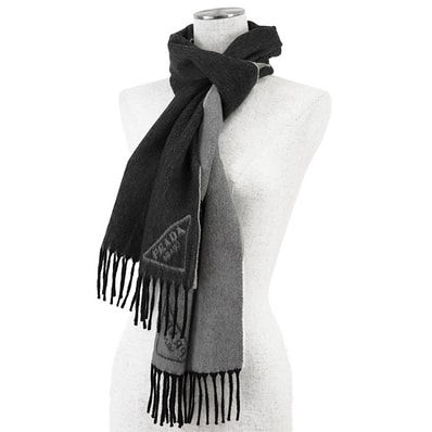 SALE【極美品】PRADA プラダ マフラー メンズ レディース ユニセックス 2020年モデル カシミヤ100% トライアングル ロゴ ジャガード バイカラー フリンジ 小物 グレー オフホワイト 灰色 白 イタリア製 1FS009