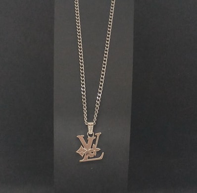 Louis Vuitton Monogram Row Pendant "Silver"