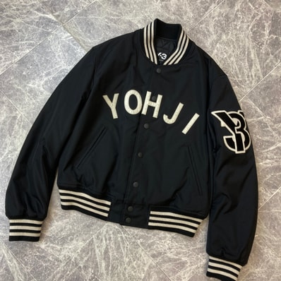 【値下げ】Y-3 ワイスリー ヨウジ レター ボンバージャケット U YOHJI LETTERS BOMBER スタジャン FJ0321 S ポリエステル ブラック ホワイト メンズ【中古】