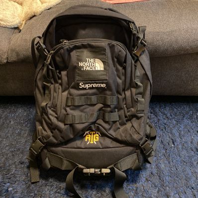 Supreme x The North Face RTG Backpack. 35L "Black"