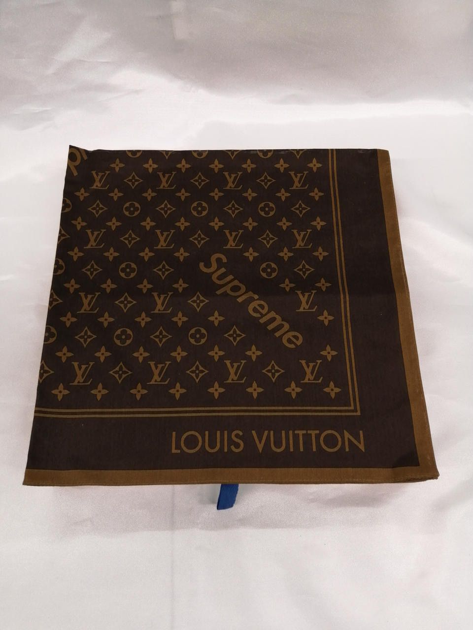 Louis Vuitton x Supreme Monogram Bandana "Brown"