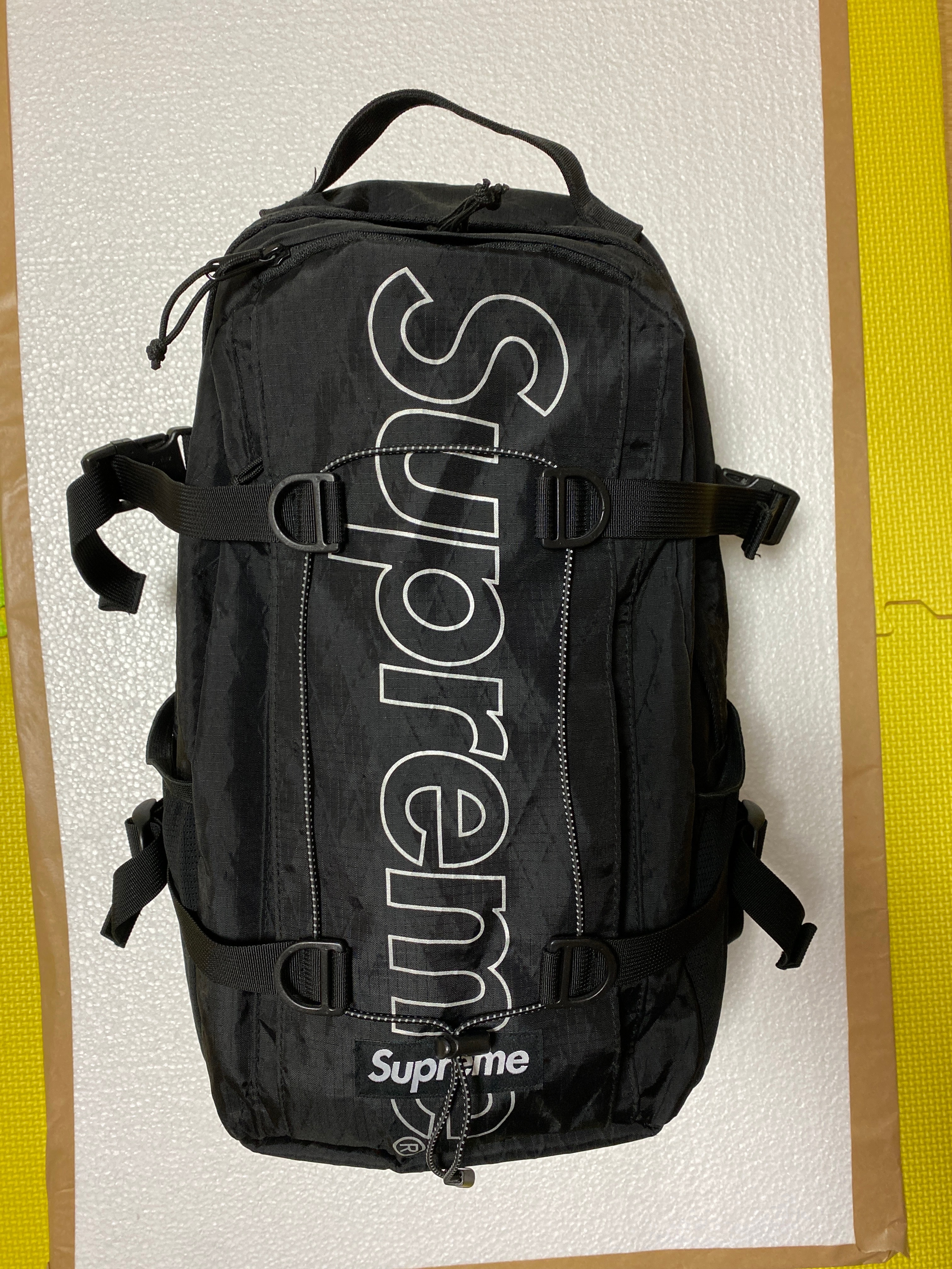 Supreme 18FW Backpack "Black"