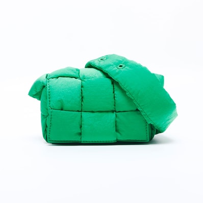 【最終値下げ】 ボッテガヴェネタ BOTTEGAVENETA テック パデット カセット ミニ ナイロン ショルダーバッグ【中古】