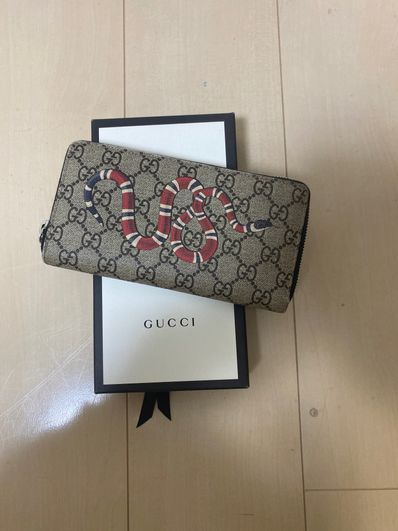 GUCCI Kingsnake Print GG Supreme Zip Around Wallet "Beige/Ebony"