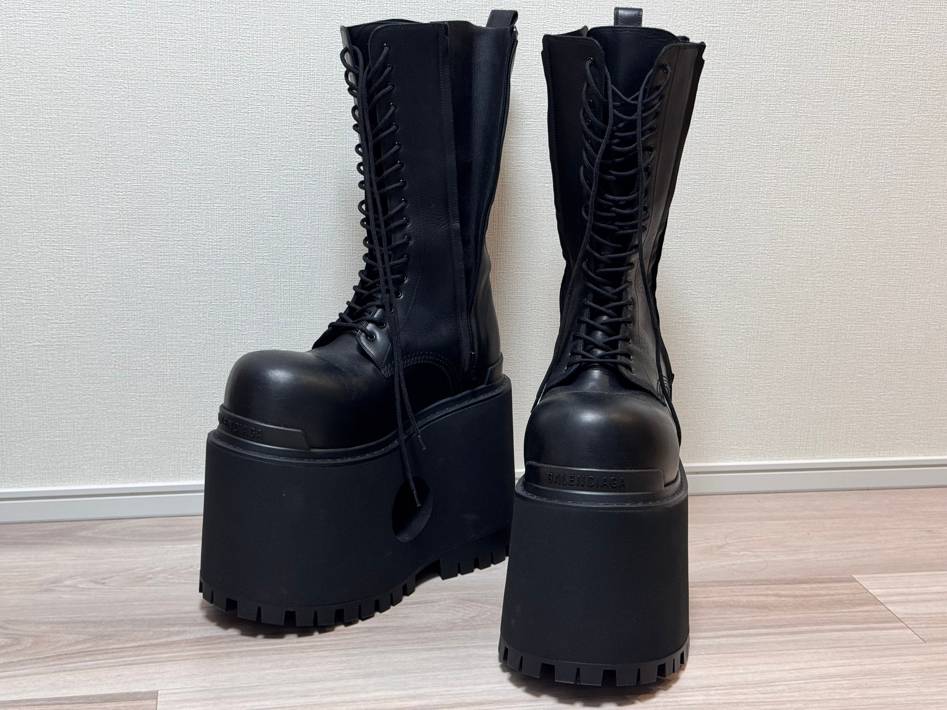 BALENCIAGA GIANT BOOTS