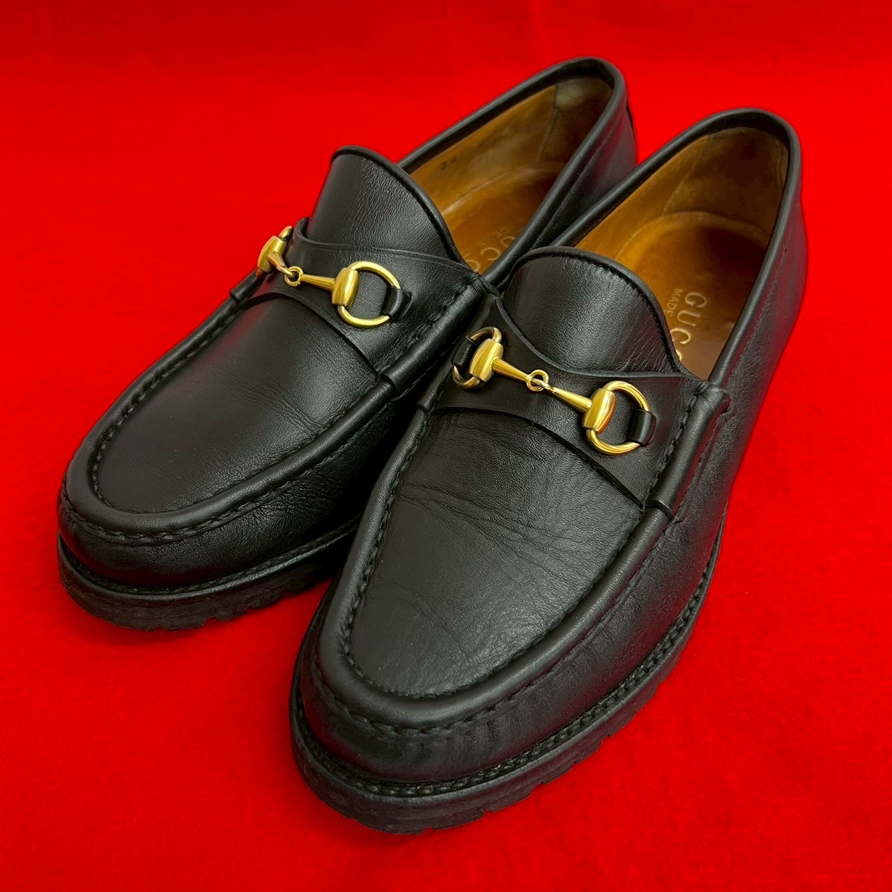 GUCCI グッチ ホースビット 金具 レザー ローファー ブラック
 29022
