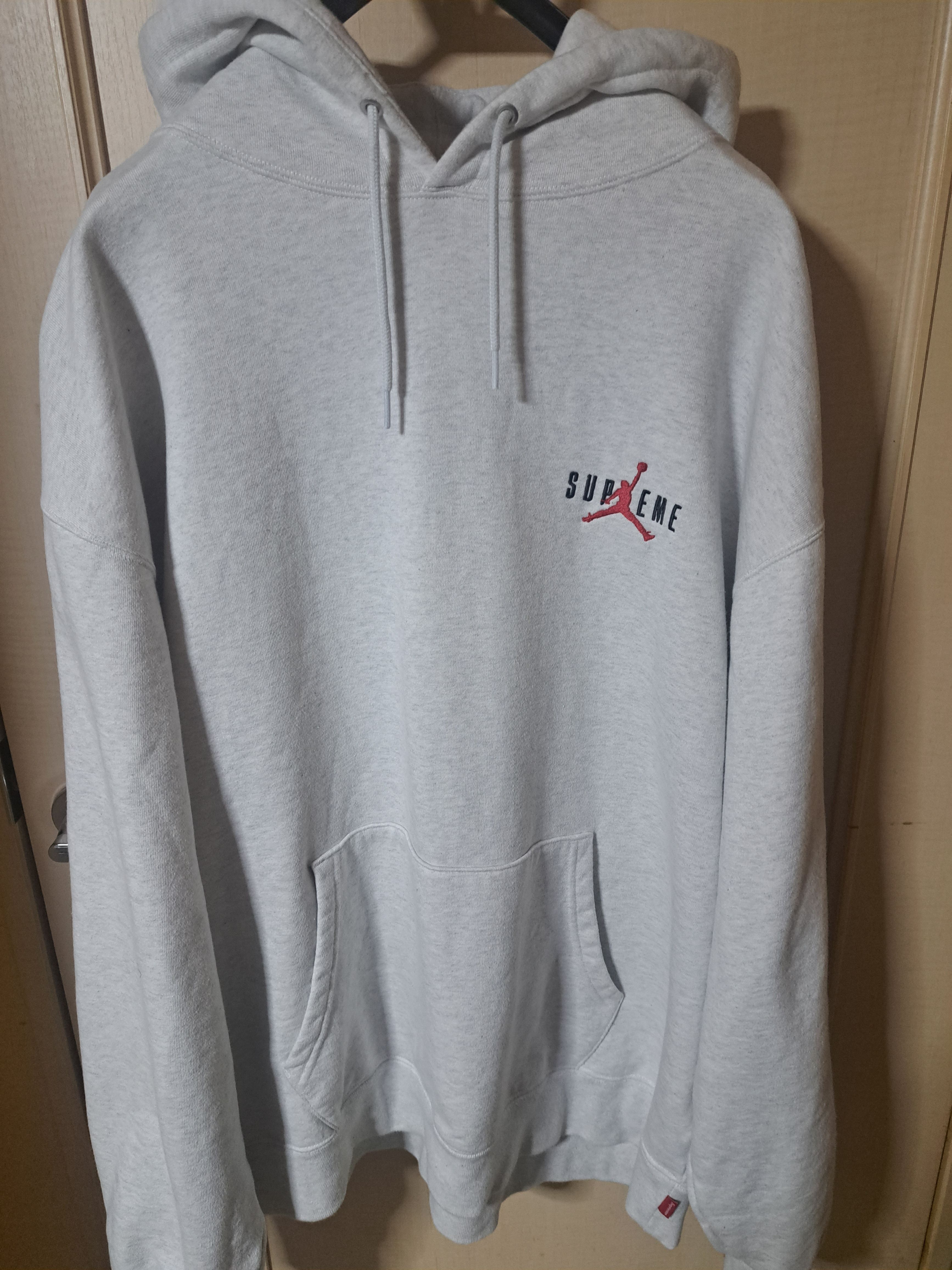 Supreme x Jordan Hooded Sweatshirt "Ash Grey" HF0836-051