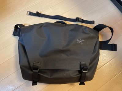 ARC'TERYX Granville 10 Courier Bag "Black"