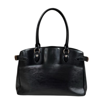 ルイヴィトン パッシィGM エピ ショルダーバッグ エピレザー M59252 ブラック レディース LOUIS VUITTON 中古