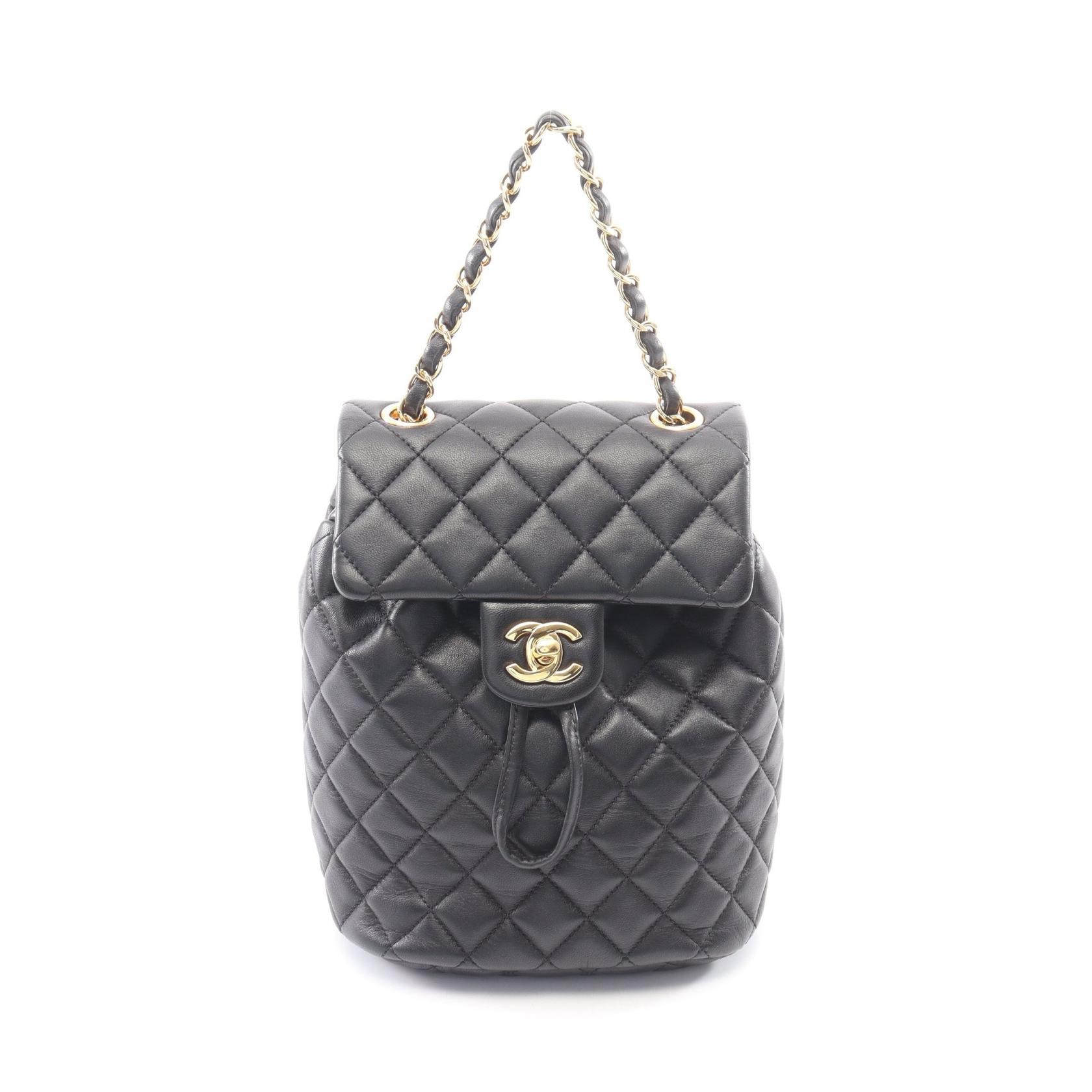 シャネル CHANEL マトラッセ リュックサック バックパック バッグ ラムスキン(羊革) レディース ブラック系 【中古】