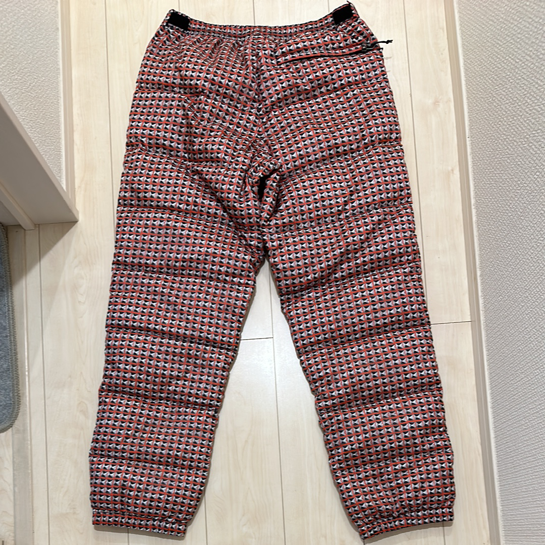 シュプリーム ザノース フェイス スタッズ ヌプシ パンツ "レッド"