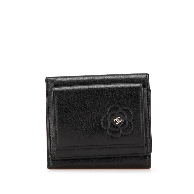 シャネル カメリア ココマーク 三つ折り財布 コンパクトウォレット ブラック ラムスキン レディース CHANEL 【中古】