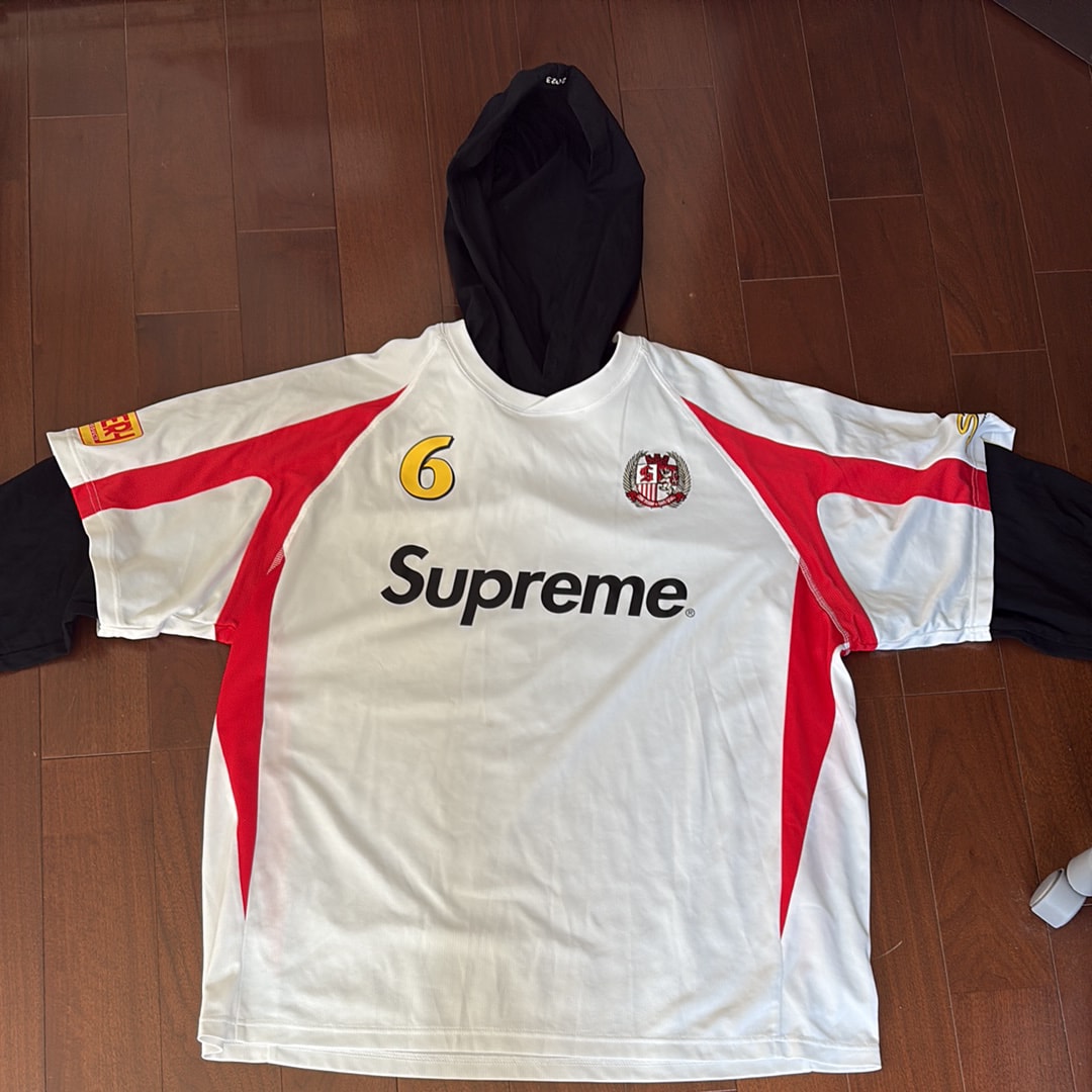 シュプリーム フーディー サッカー ジャージ "ホワイト"