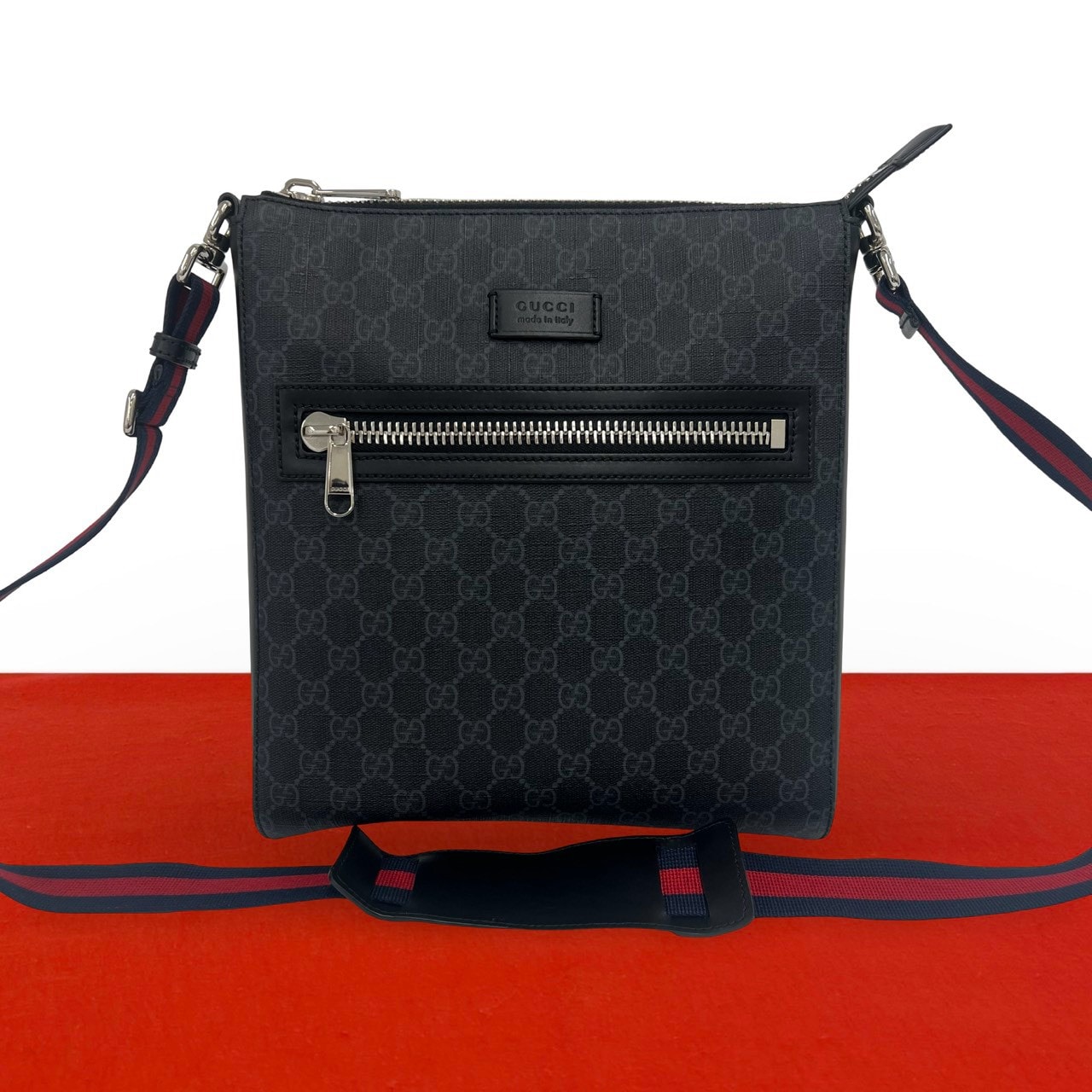 GUCCI グッチ シェリーライン GGスプリーム ロゴ レザー ポリウレタン ショルダーバッグ ブラック
 68961