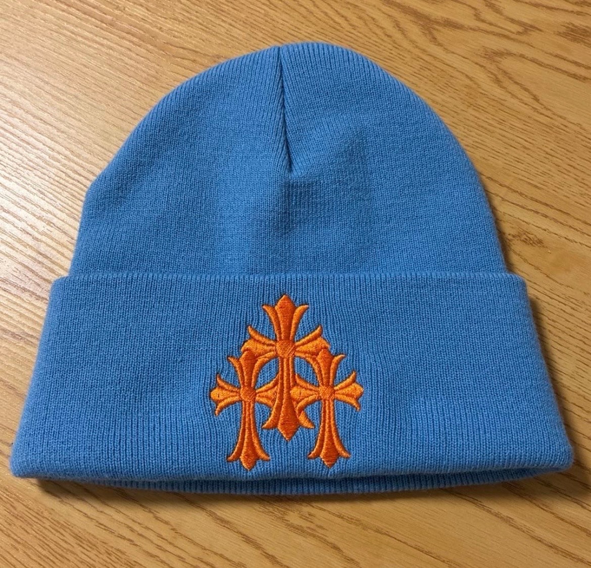 SOL soonerorlater Spread Heart Beanie 