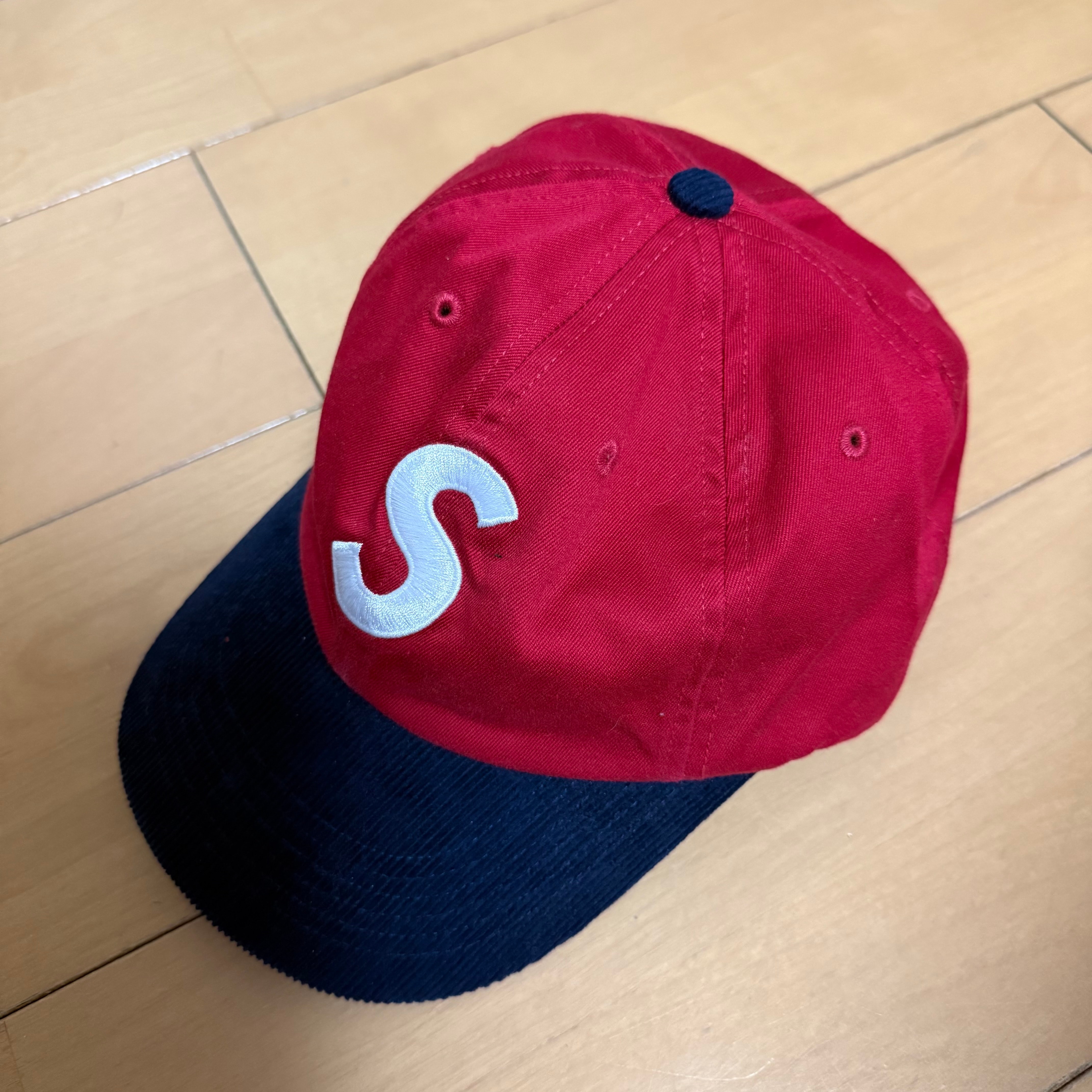 Supreme 2-Tone S Logo 6-Panel "Red"
