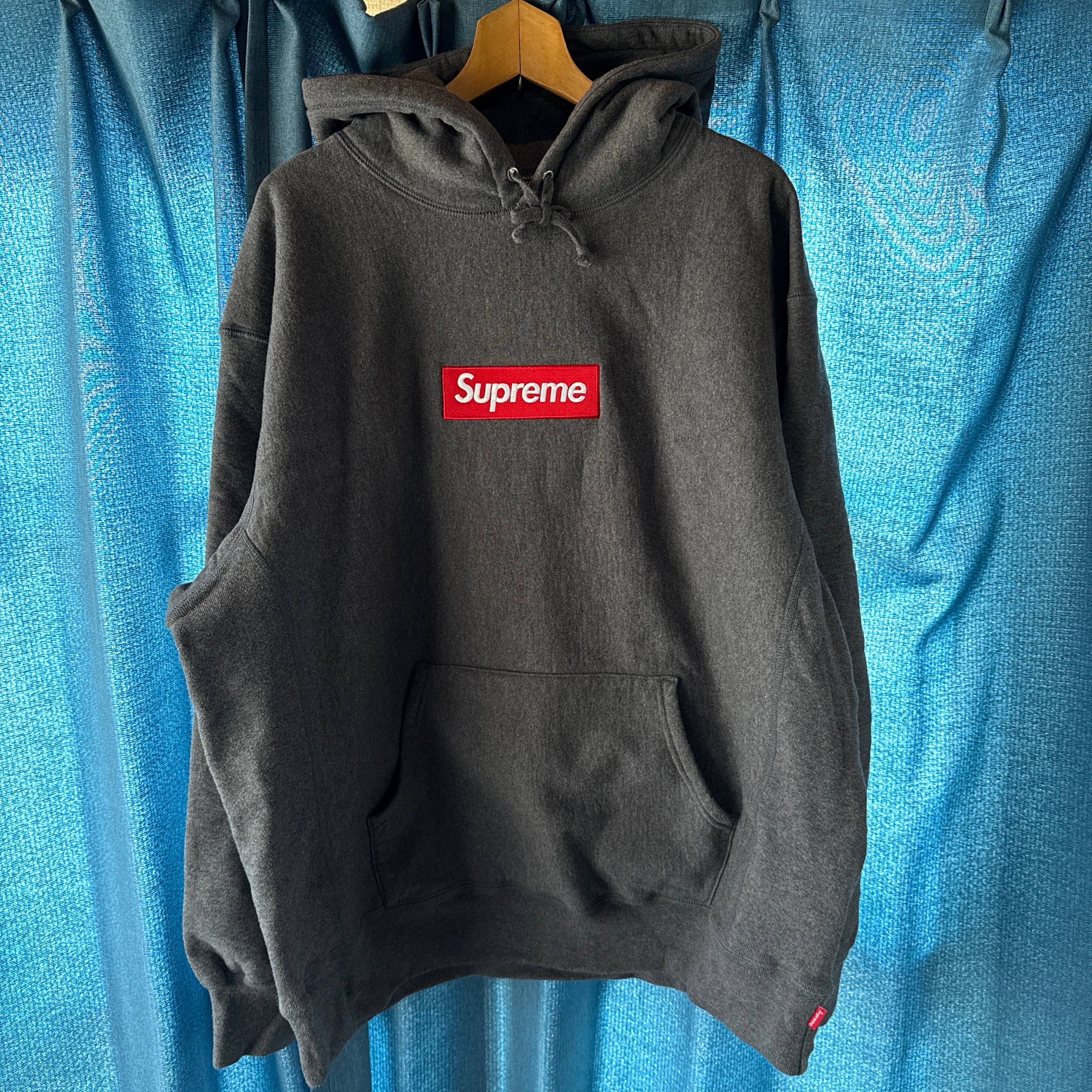 Supreme Box Logo Hooded Sweatshirt 