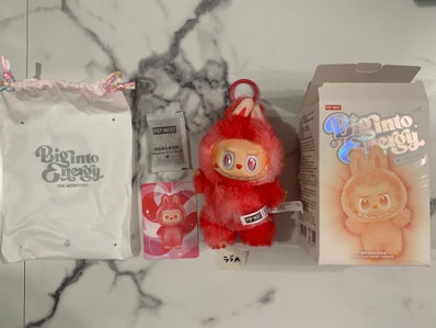 POP MART THE MONSTERS (LABUBU) Big into Energy Series Plush Pendant LOVE