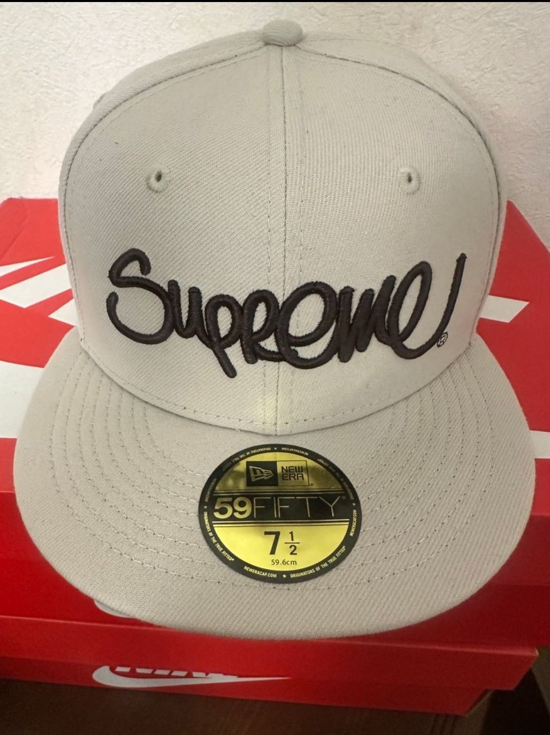 Supreme Handstyle New Era "Stone"