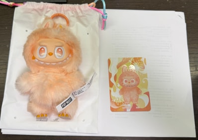 POP MART THE MONSTERS (LABUBU) Big into Energy Series Plush Pendant HAPPINESS