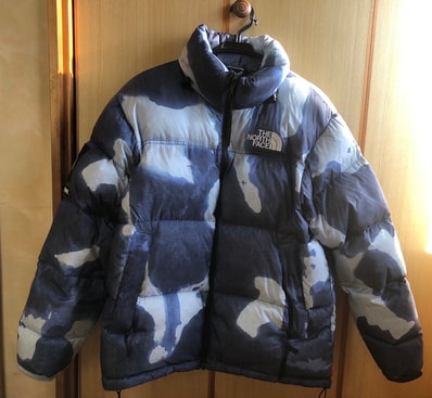 Supreme x The North Face Bleached Denim Print Nuptse Jacket "Indigo"