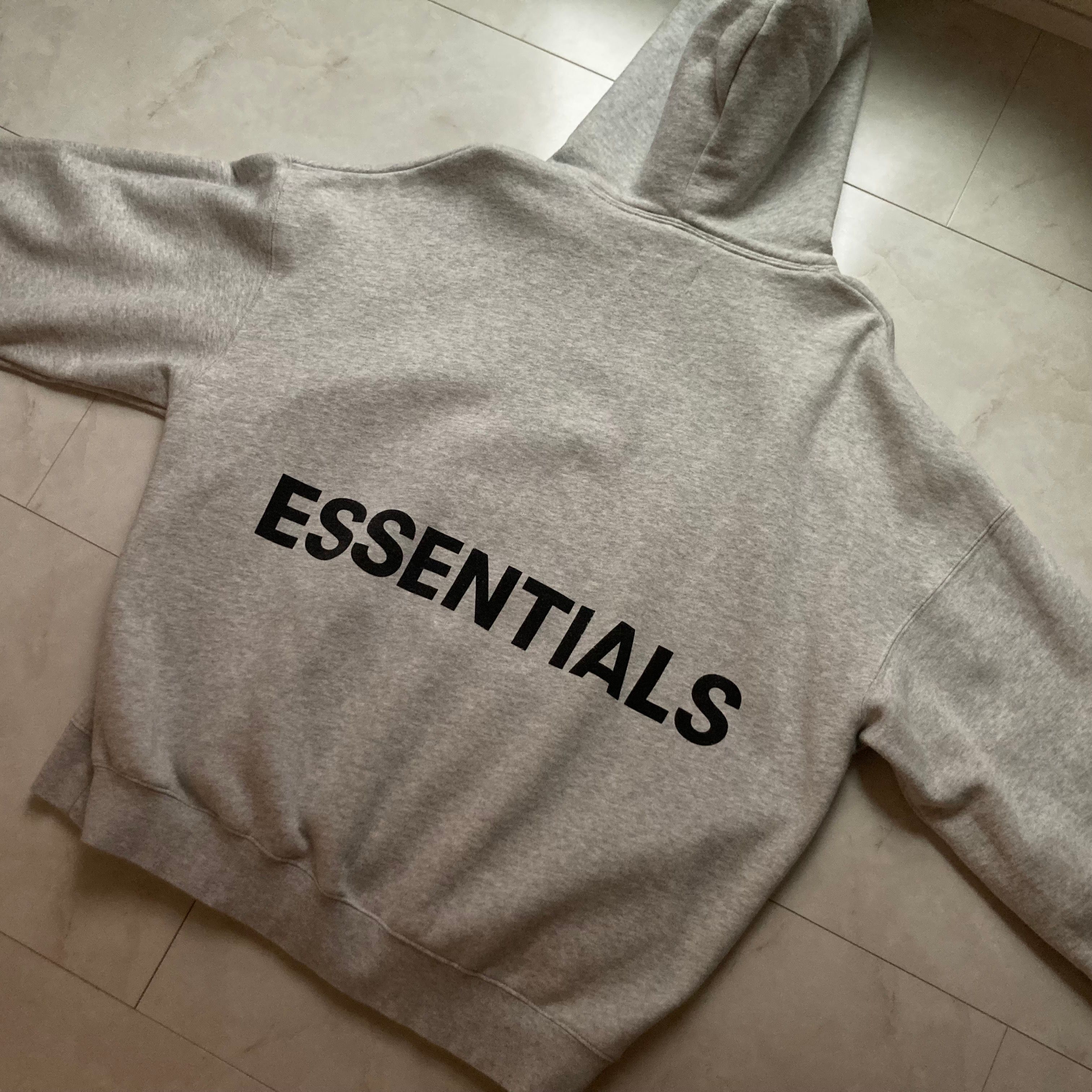 essentials パーカー グレー L