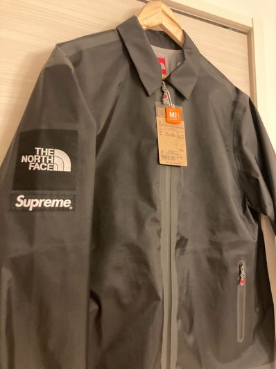 Supreme x The North Face Summit Series Outer Tape Seam Coaches Jacket "Black"