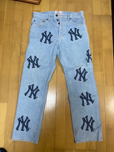 Supreme New York YankeesTM Regular Jean "Blue"