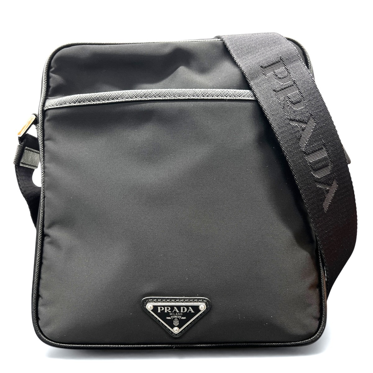 PRADA 極美品 プラダ ロゴジャガード サフィアーノ テスート ショルダーバッグ 2VH143 RFID確認済ナイロン レザー ブラック トライアングルロゴ 三角プレート ロゴプレート クロスボディ ユニセックス Aランク 鑑定済 中古 プラダバッグ