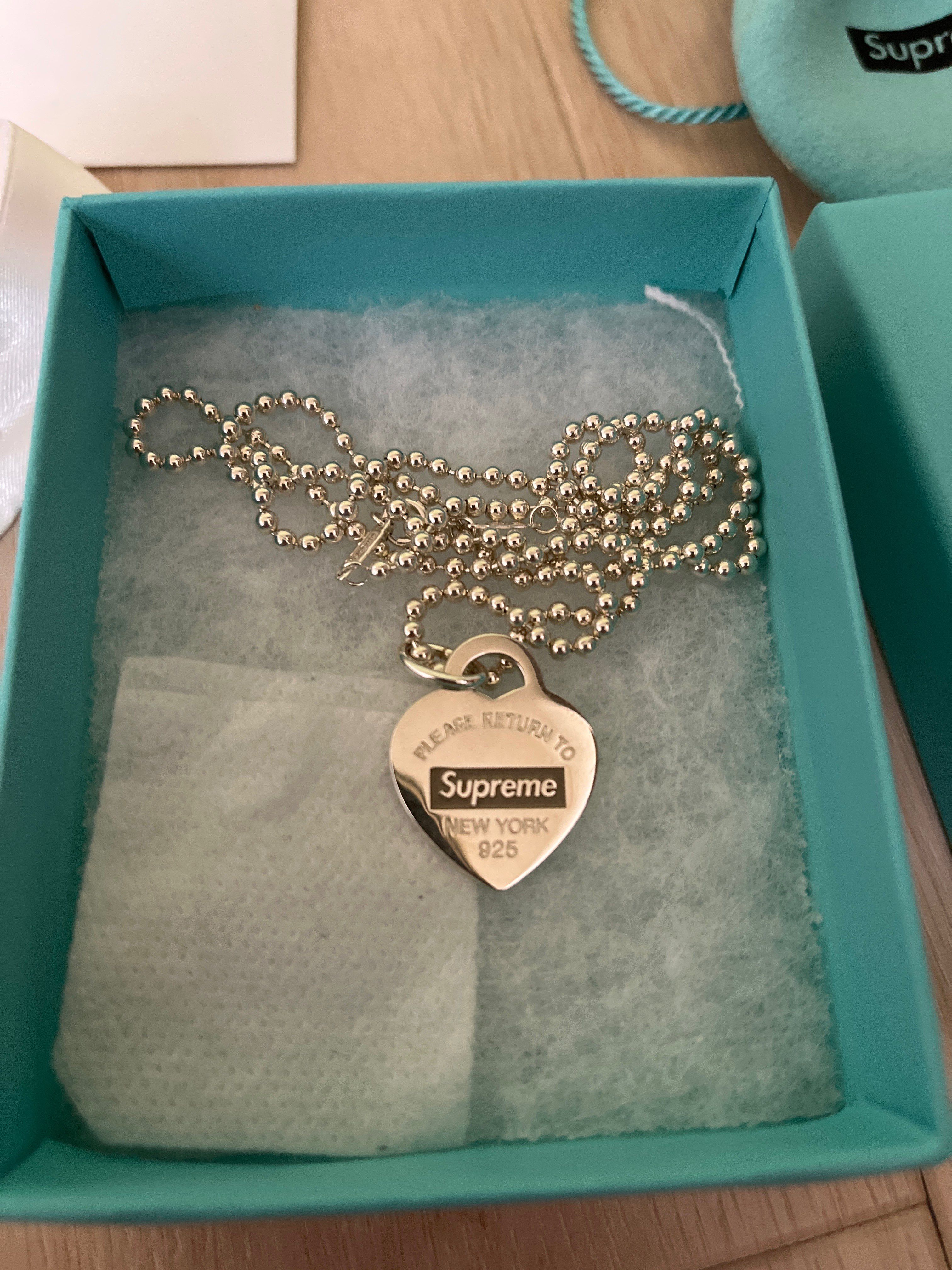 Supreme / Tiffany & Co. Return to Tiffany Heart Tag Pendant "Silver"